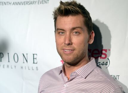  Lance Bass wants to turn the Brady Bunch house into its "original, original" state.