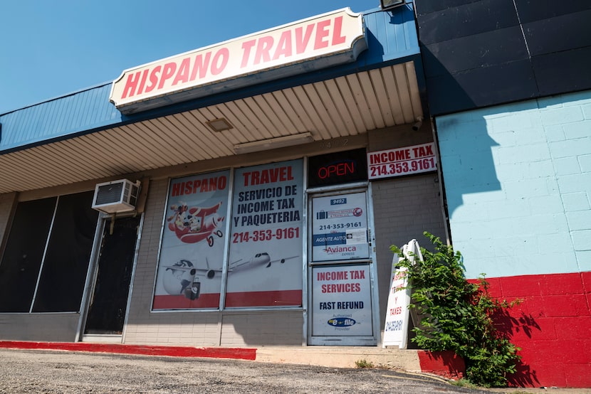 Hispano Travel es un pequeño negocio ubicado en Webb Chapel Road, uno de los negocios que...