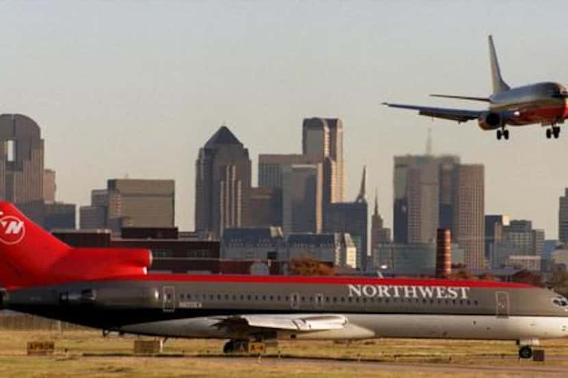 
Dallas Love Field’s neighbors have long battled expansion because of noise and traffic...