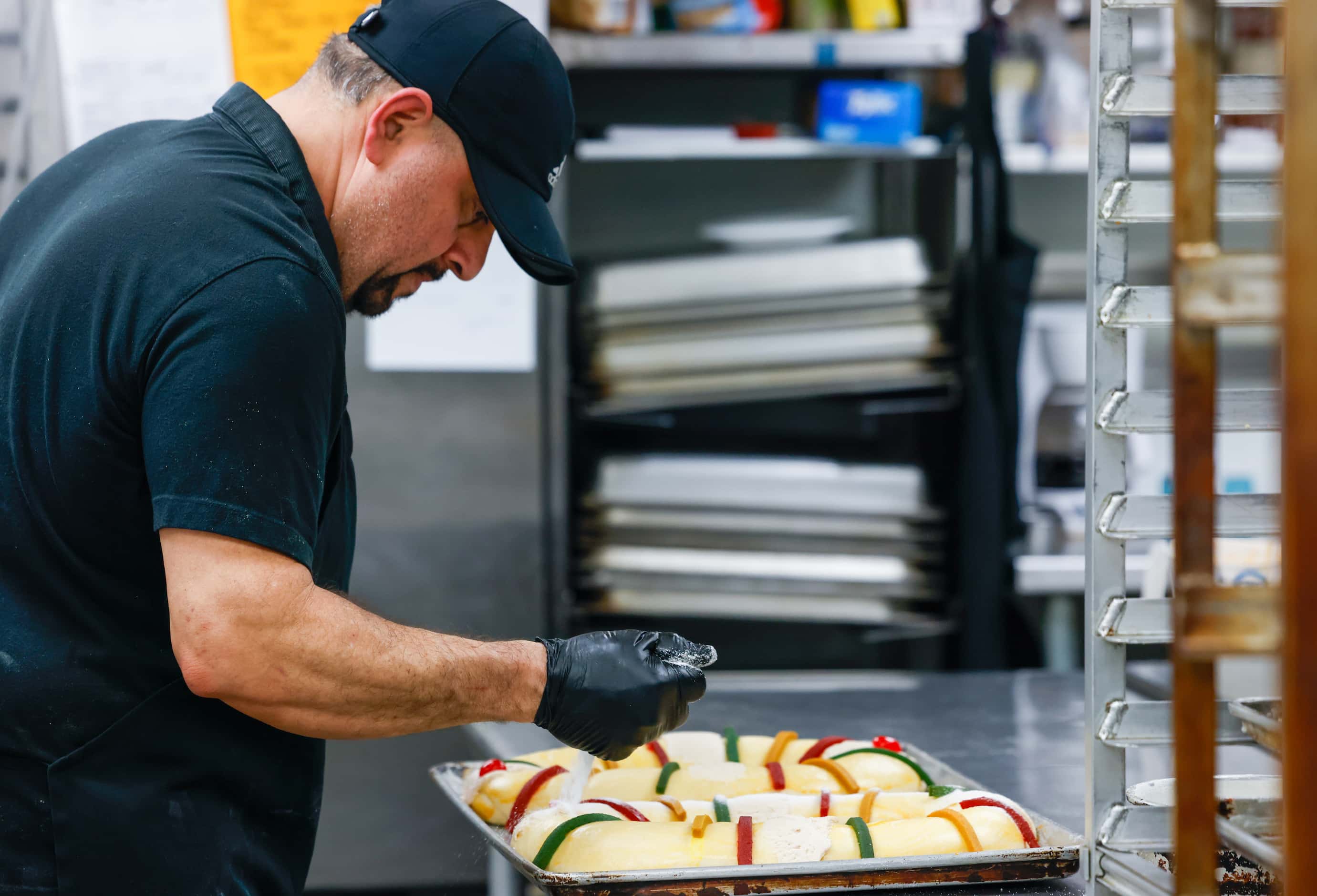 Baker Isaac Ramirez prepares Rosca de Reyes at Tango Bakery in Garland on Thursday, Jan. 5,...