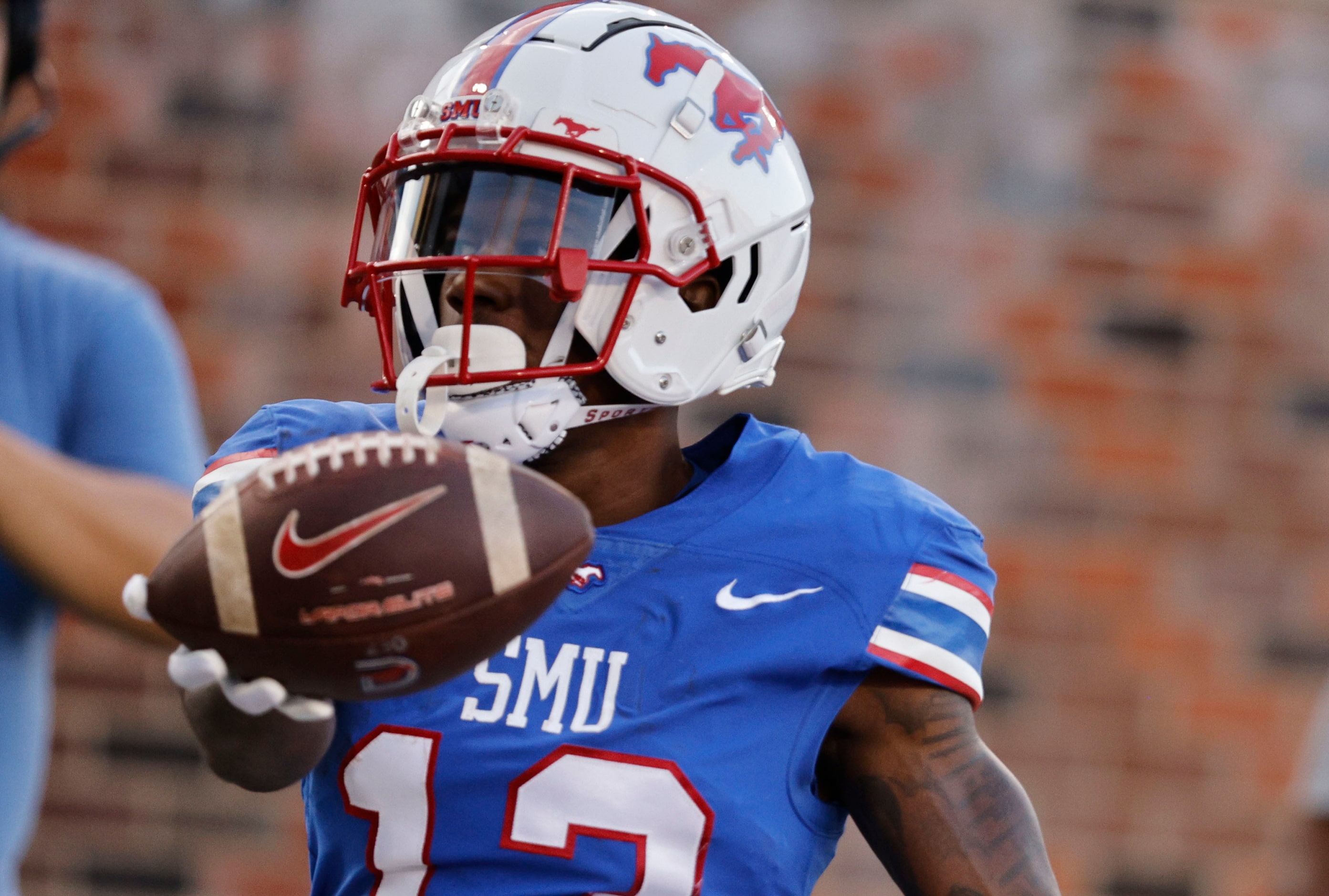 SMU wide receiver Roderick Daniels Jr. (13) shows the ball after he scored a touchdown...