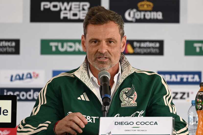 El argentino Diego Cocca habla durante la conferencia de prensa en la que fue presentado...