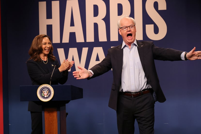 Esta imagen publicada por NBC muestra a Maya Rudolph como Kamala Harris, izquierda, y Jim...