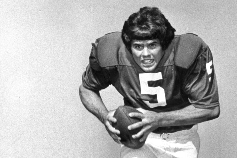 In this Aug. 20, 1973 file photo, University of Oklahoma quarterback Steven Davis is...