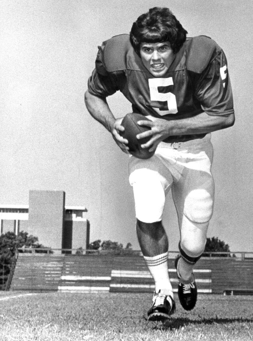 In this Aug. 20, 1973 file photo, University of Oklahoma quarterback Steven Davis is...