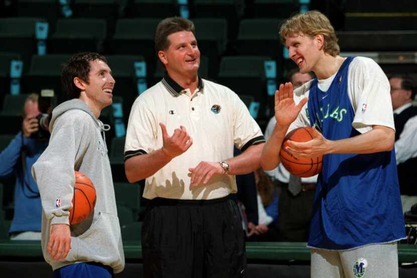 Thursday, January 25, 2001 --- Dallas Mavericks players  Steve Nash (left) and Dirk Nowitzki...