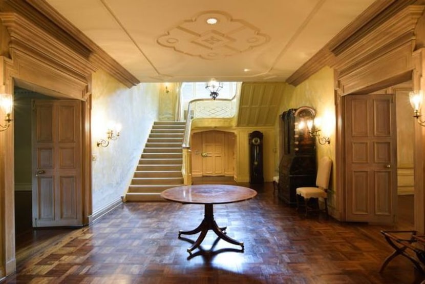 A sneak peek inside the 105-year-old house about to be razed in Highland Park.