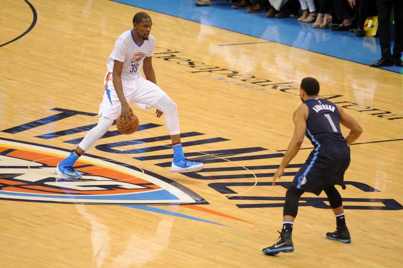 Apr 16, 2016; Oklahoma City, OK, USA; Oklahoma City Thunder forward Kevin Durant (35)...