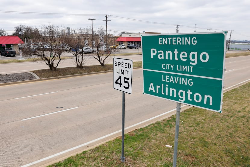 A sign shows the speed limit along Pioneer Parkway entering Pantego on Wednesday, Jan. 25,...