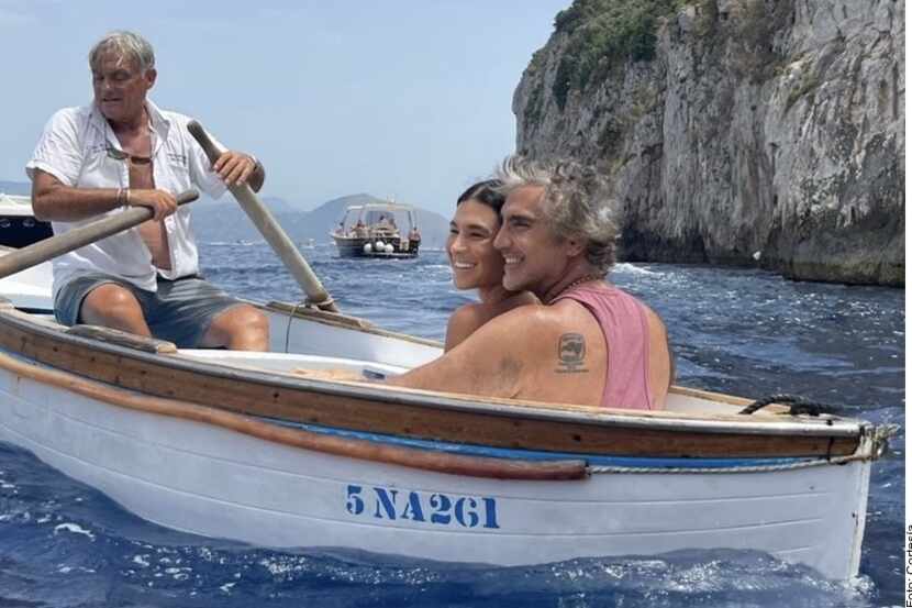 El Potrillo disfruta de sus vacaciones en Italia con su novia Karla Laveaga.