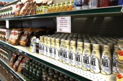  The North Texas Food Bank's Our Community Pantry shelves. (David Woo/The Dallas Morning News)