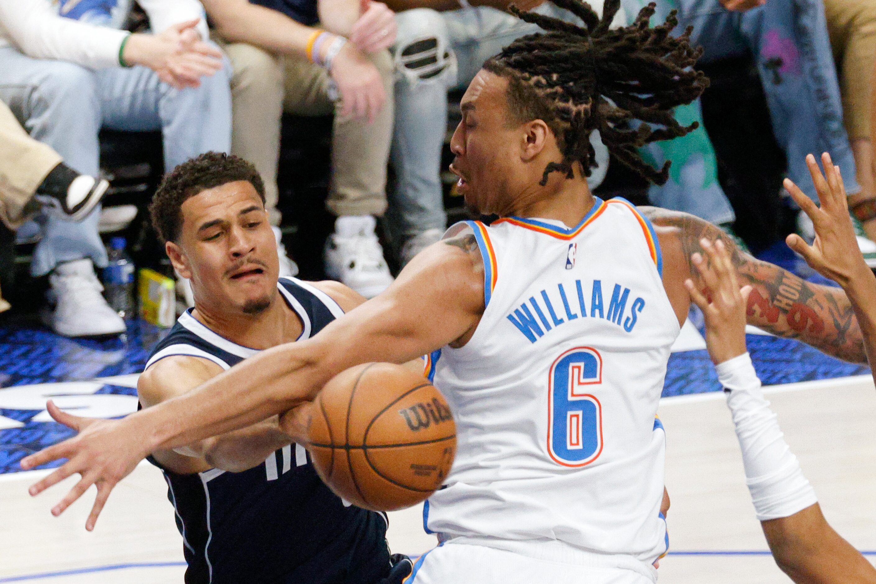 Dallas Mavericks guard Josh Green (8) passes the ball as Oklahoma City Thunder forward...