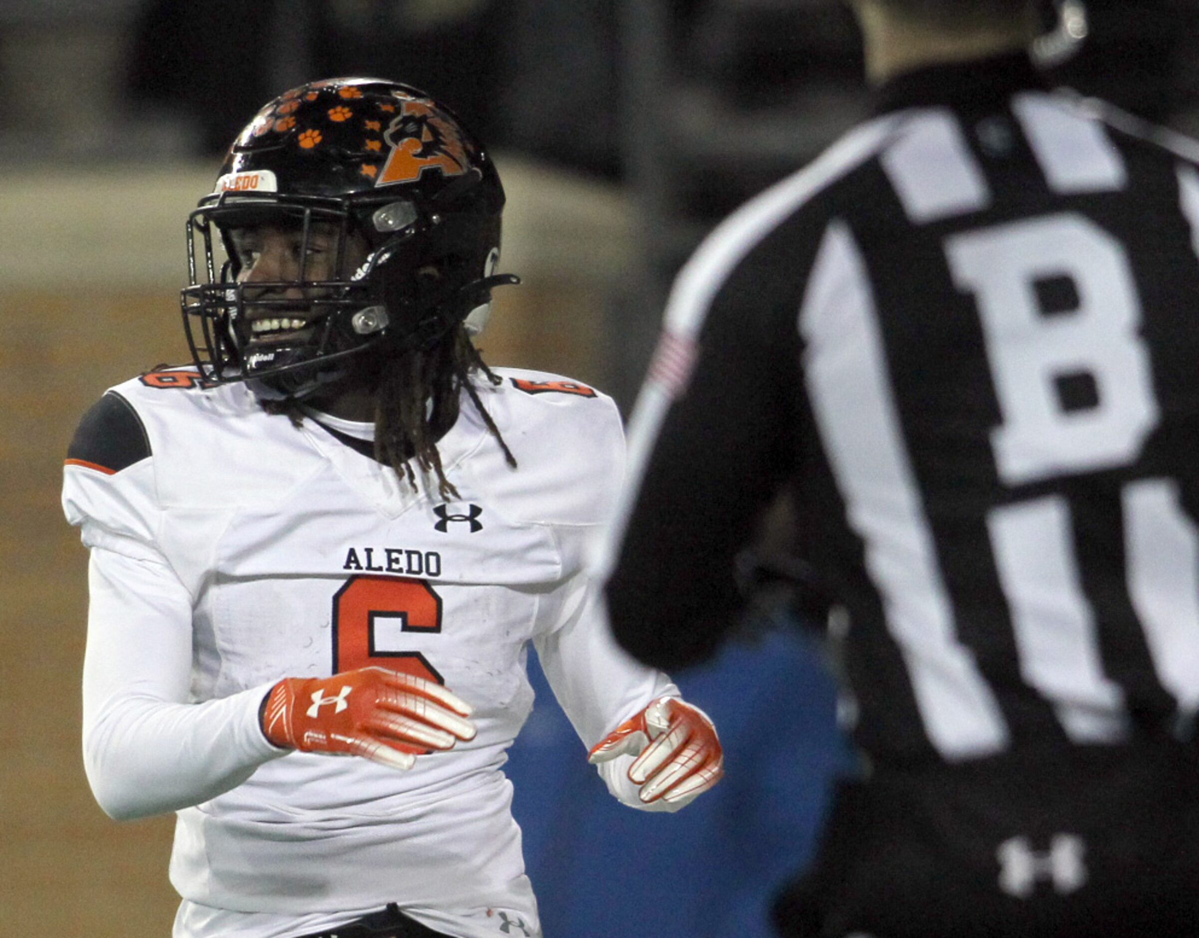 Aledo running back Demarco Roberts (6) was all smiles after scoring the game's first...