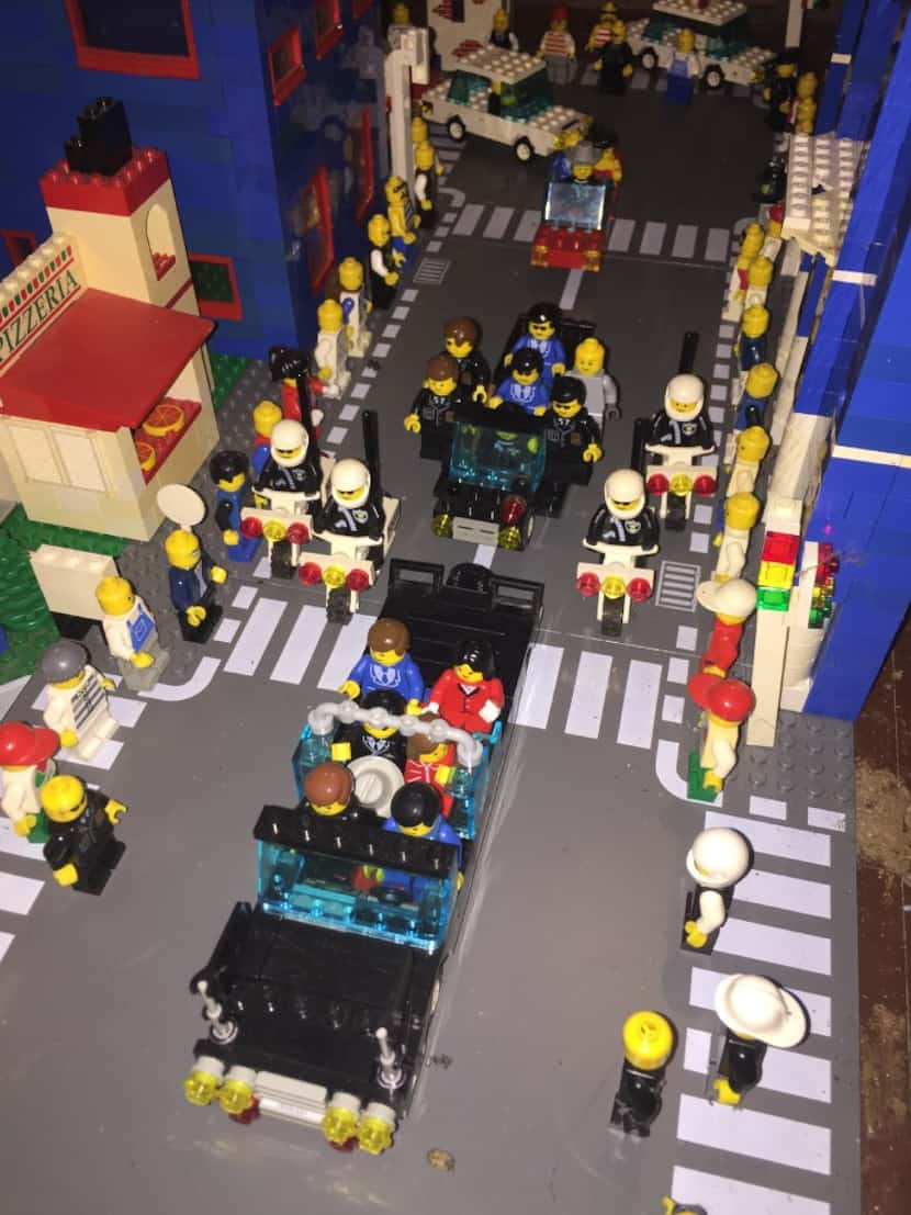 Motorcade, part of Eric Peschke's LEGO treatment of the Kennedy assassination.
