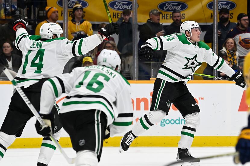 Dallas Stars center Roope Hintz (24) celebrates his go-ahead goal during the third period of...