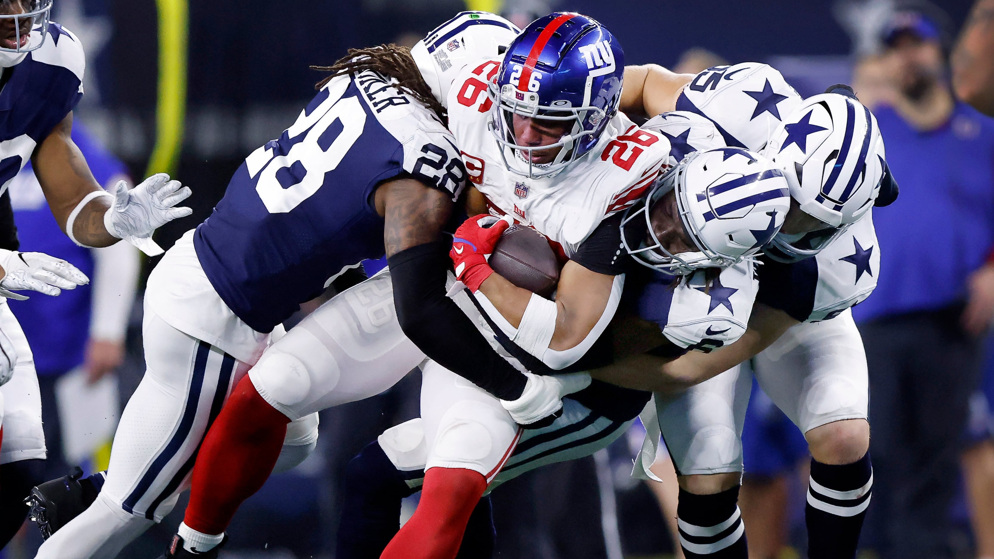 Cowboys score early on defense and special teams, embarrass Giants