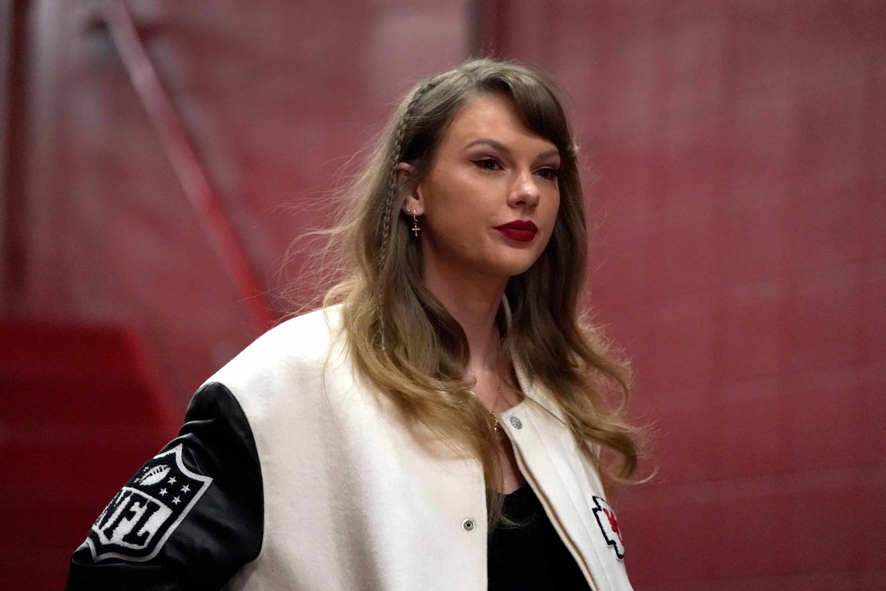 Circulan videos falsos de Taylor Swift y podría demandar: reporte