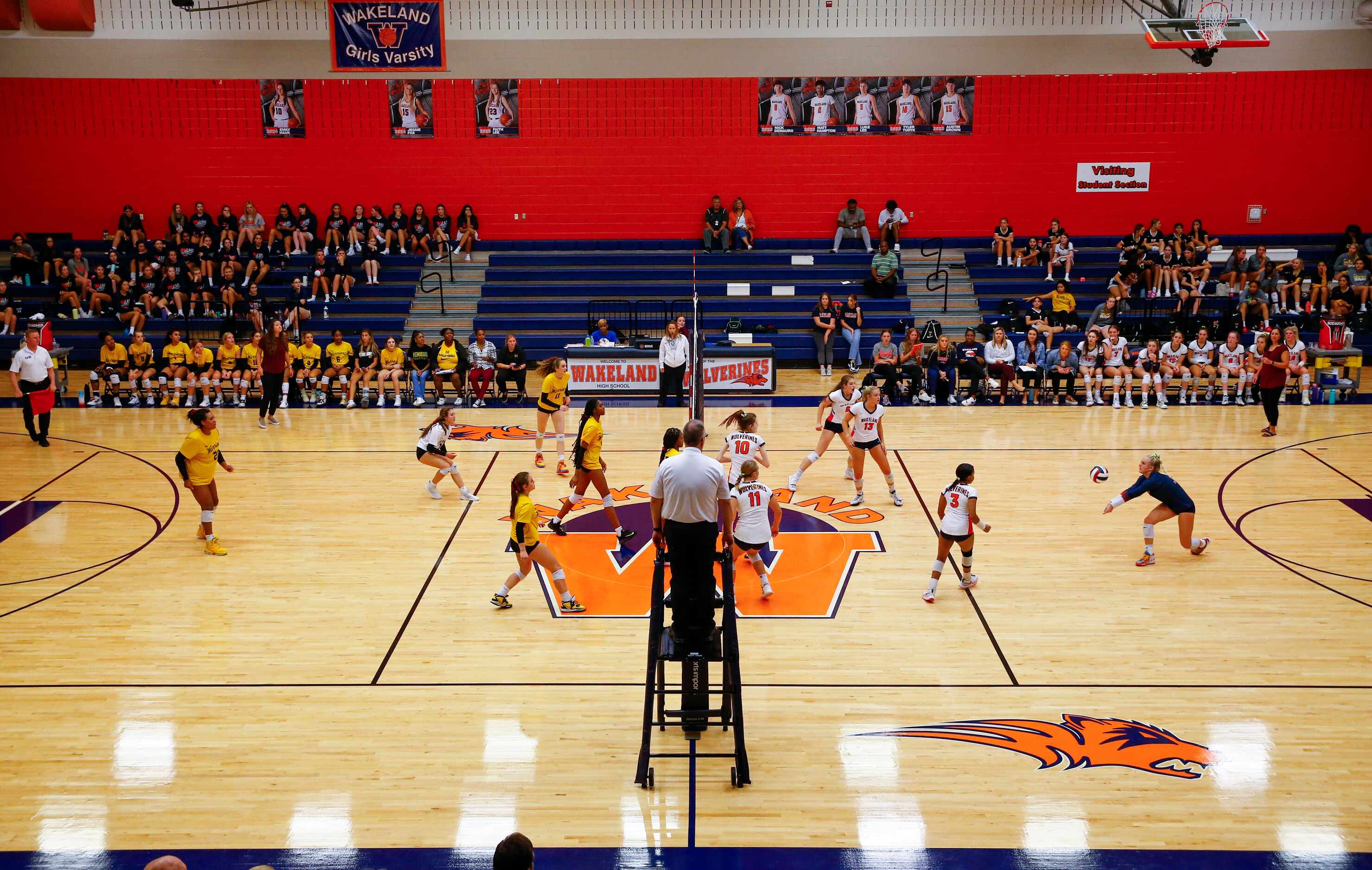 Frisco ISD’s Wakeland High School Savannah Ivie (4) volleys the ball during the second set...