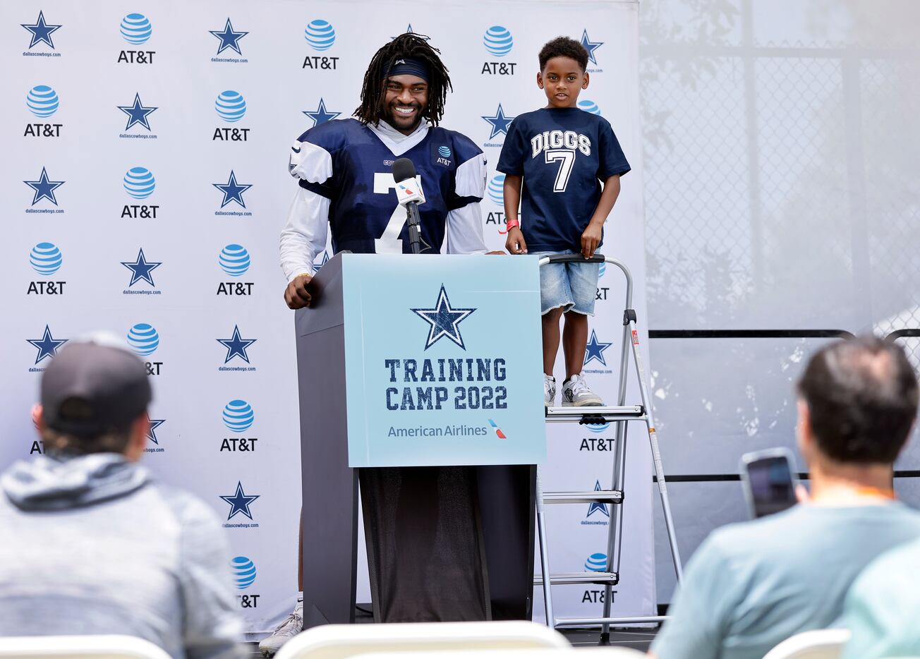 Tom Fox on X: Lil' Aaiden Diggs was charming Dallas Cowboys fans and media  as he helped Dad and cornerback Trevon Diggs answer post-practice press  questions and sign autographs in Oxnard, California