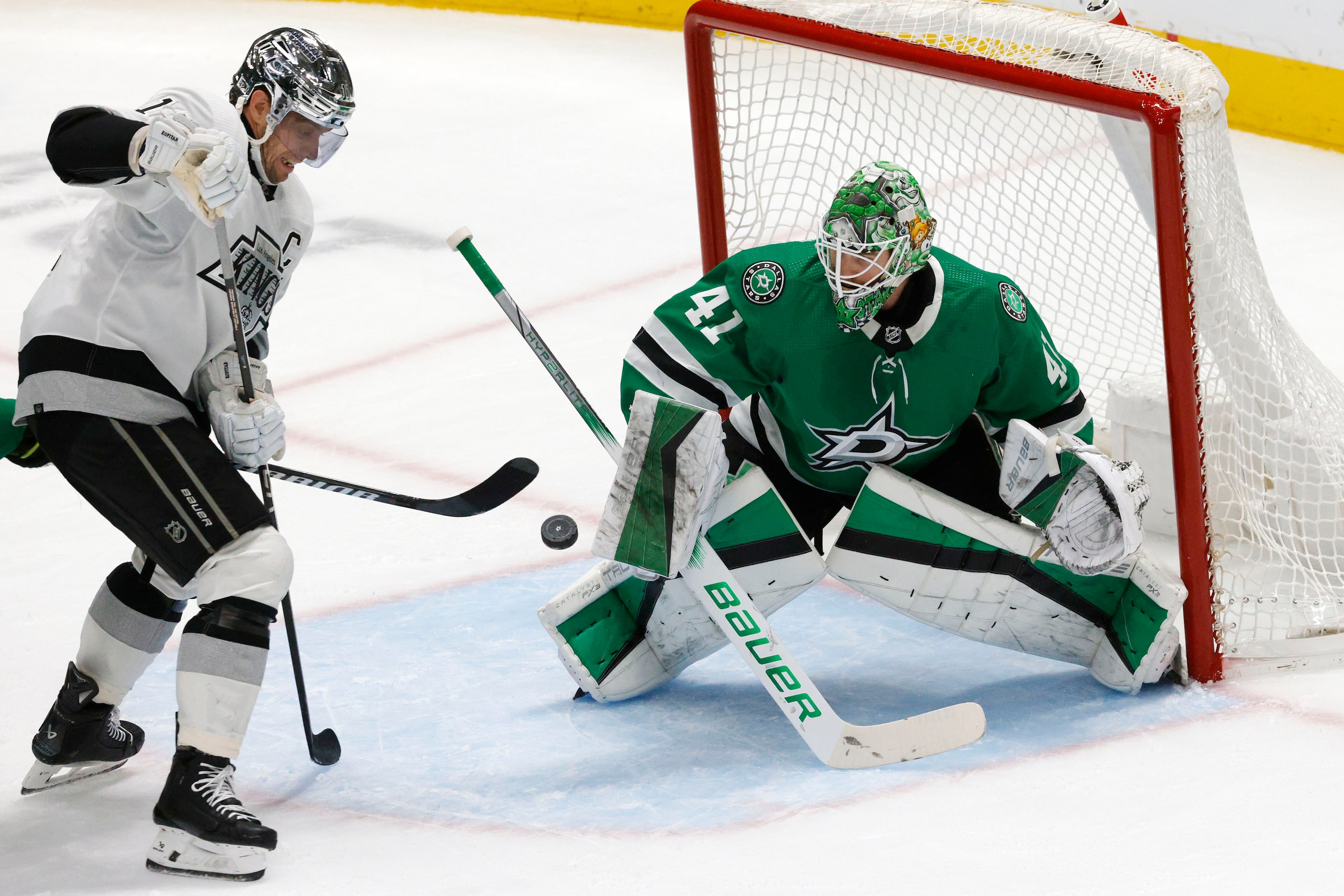 Dallas Stars goaltender Scott Wedgewood (41) makes a save against Los Angeles Kings center...