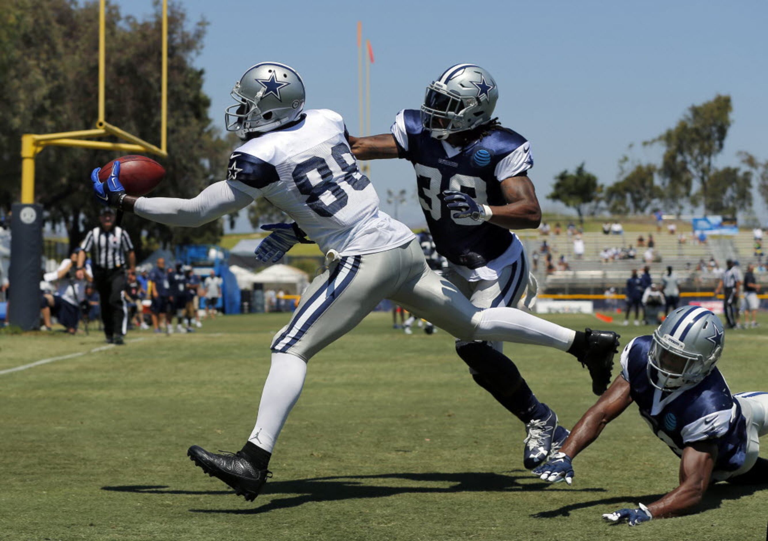 Dez Bryant 1st player on field for Cowboys camp - The San Diego