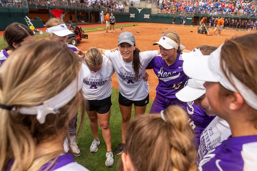 Anna head coach Lindsey Gage speaks with her team after a 6-4 win over Decatur during the...