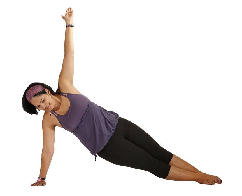 A side plank demonstrated by personal trainer Sylvia Bernal 