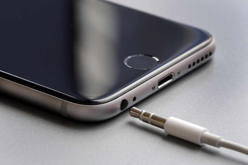 El adiós a los audífonos análogos podría ser la novedad del iPhone que se espera sea...