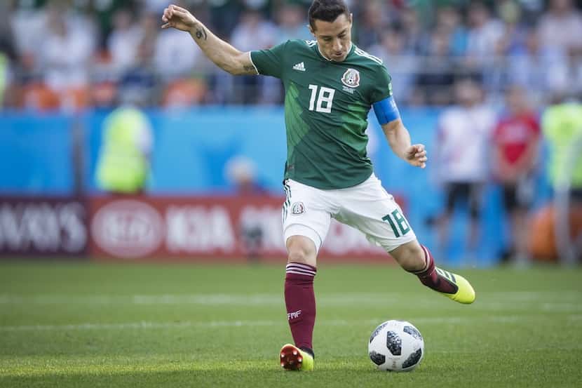 Andrés Guardado es el capitán de la selección mexicana que enfrenta a Costa Rica en la...
