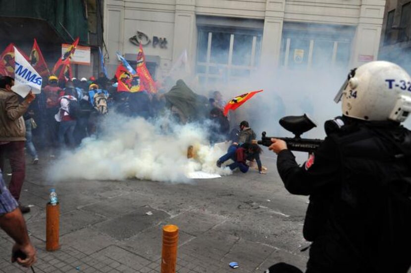 
Riot police used tear gas and rubber bullets in Istanbul as anger over the accident grew...