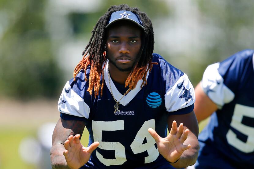 Dallas Cowboys linebacker Jaylon Smith (54) works on drills during the end of organized team...