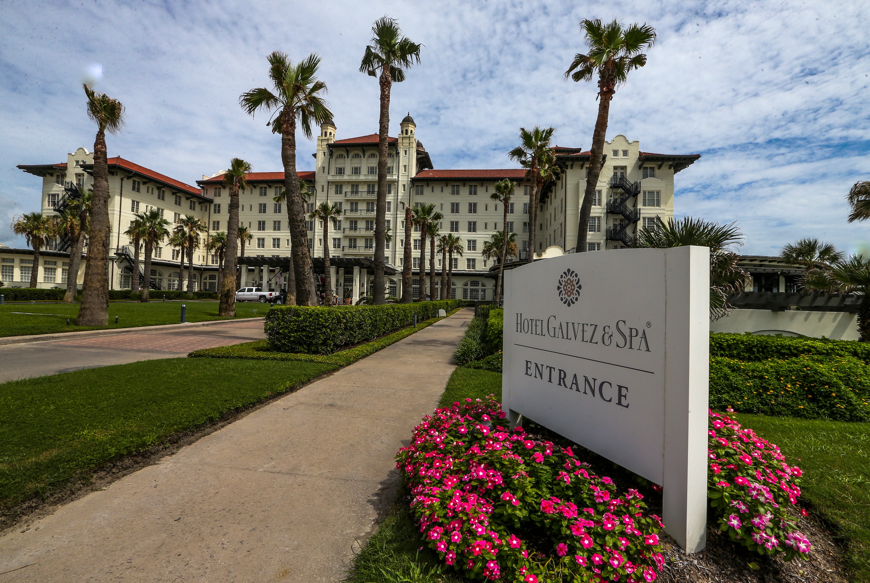 Entrance to the Grand Galvez.