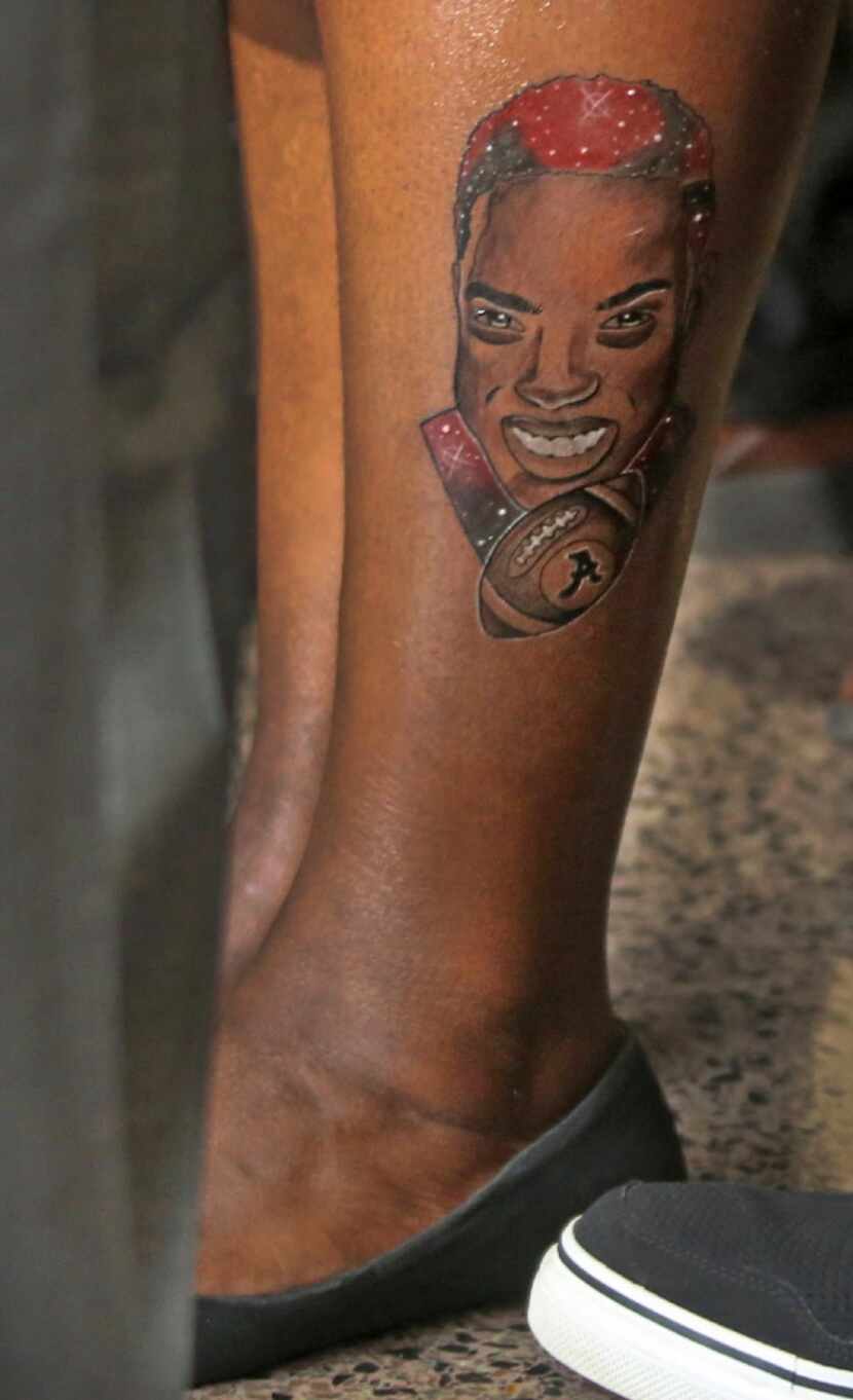 Charmaine Edwards has a tattoo of Jordan Edwards on her leg.
