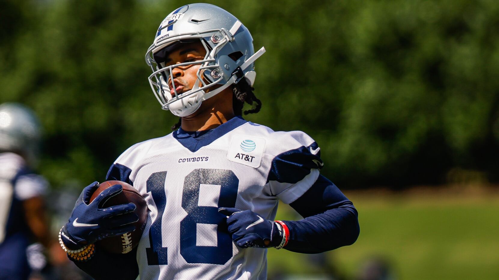 Cowboys rookie WR Jalen Tolbert, LB Jabril Cox to make season