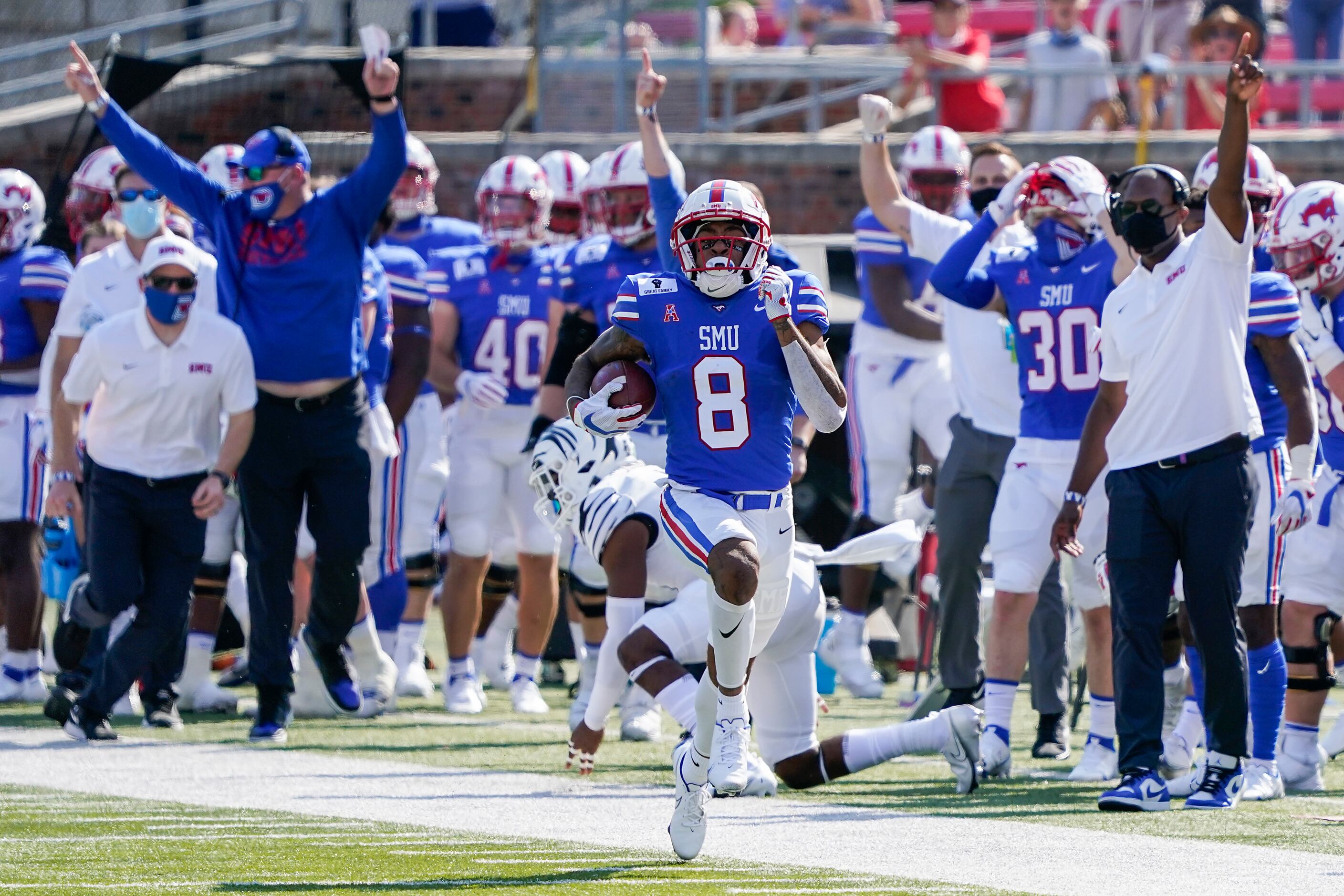 Titans UDFA Profile: SMU WR Reggie Roberson Jr. - Music City Miracles