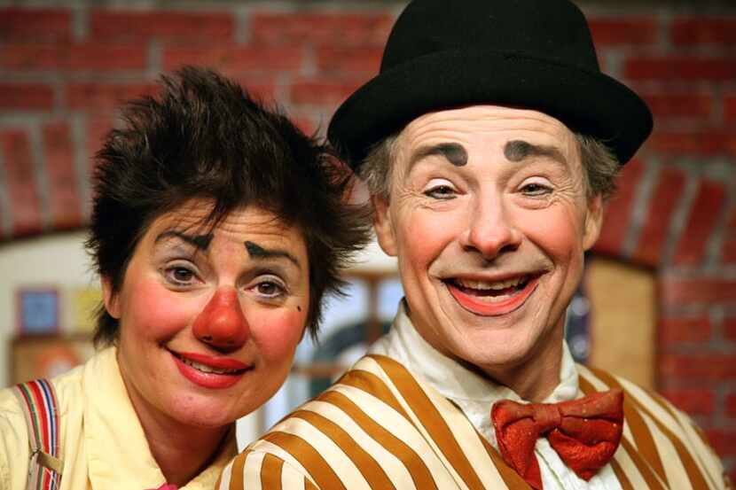 
Circus clowns Slappy and Monday will visit the Renner Frankford Branch Library on June 19. 
