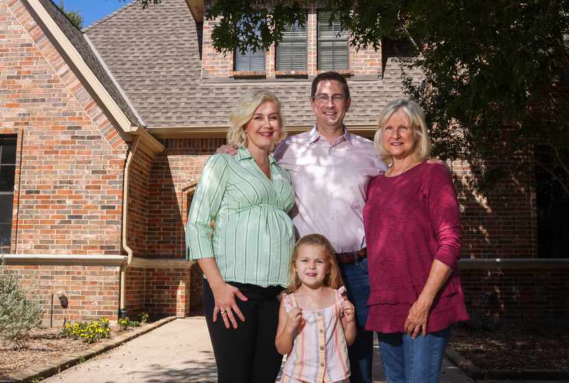  Kate Padgett (left), Travis Padgett, Jo Ann Padgett (right) and Vivian Padgett (front), 4,...