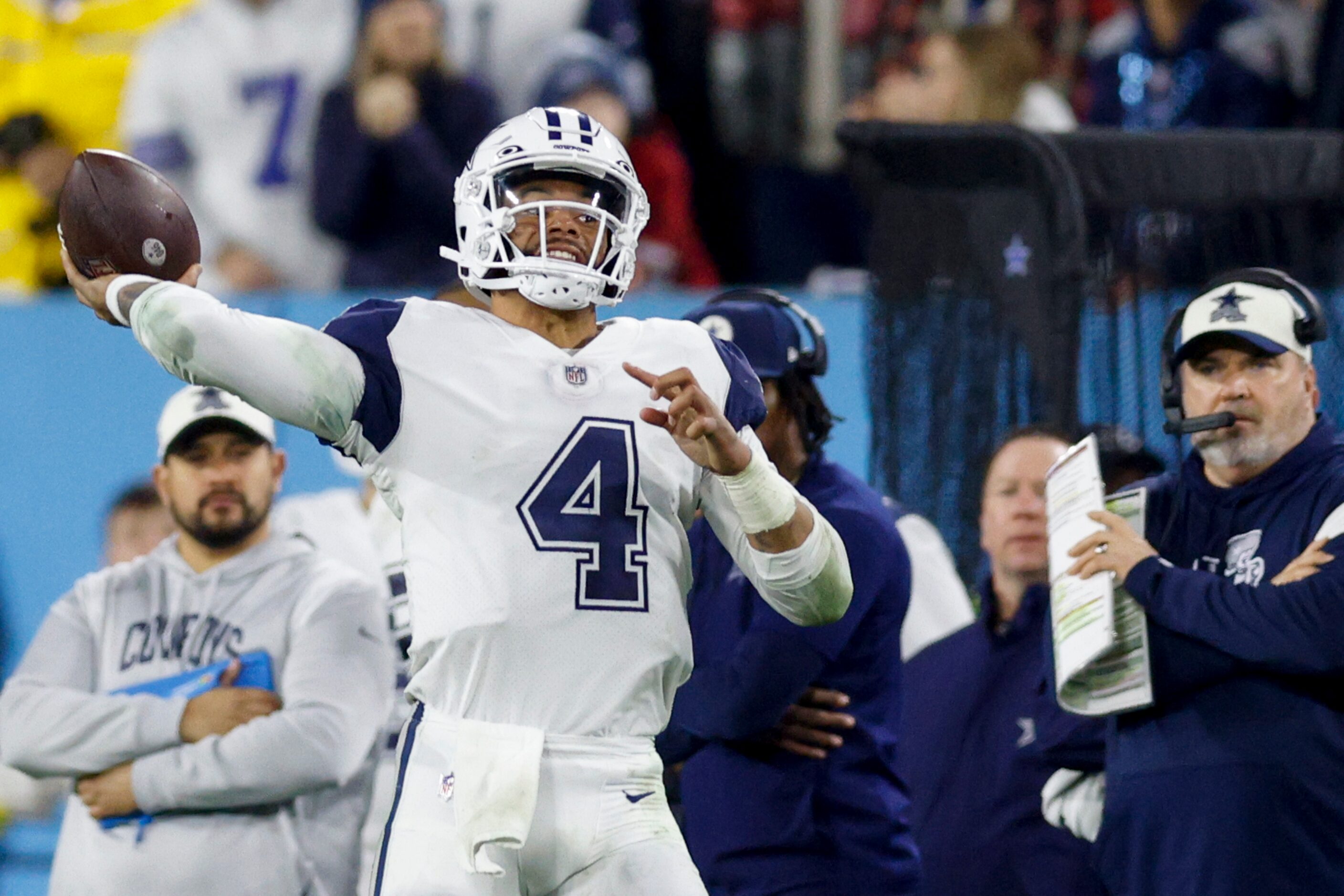 Dallas Cowboys quarterback Dak Prescott (4) throws a pass downfield during the second half...