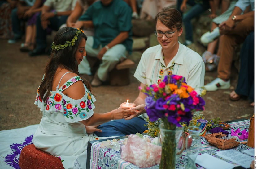 A la hora de decir "sí, acepto" a la unión matrimonial, algunas parejas también declaran su...