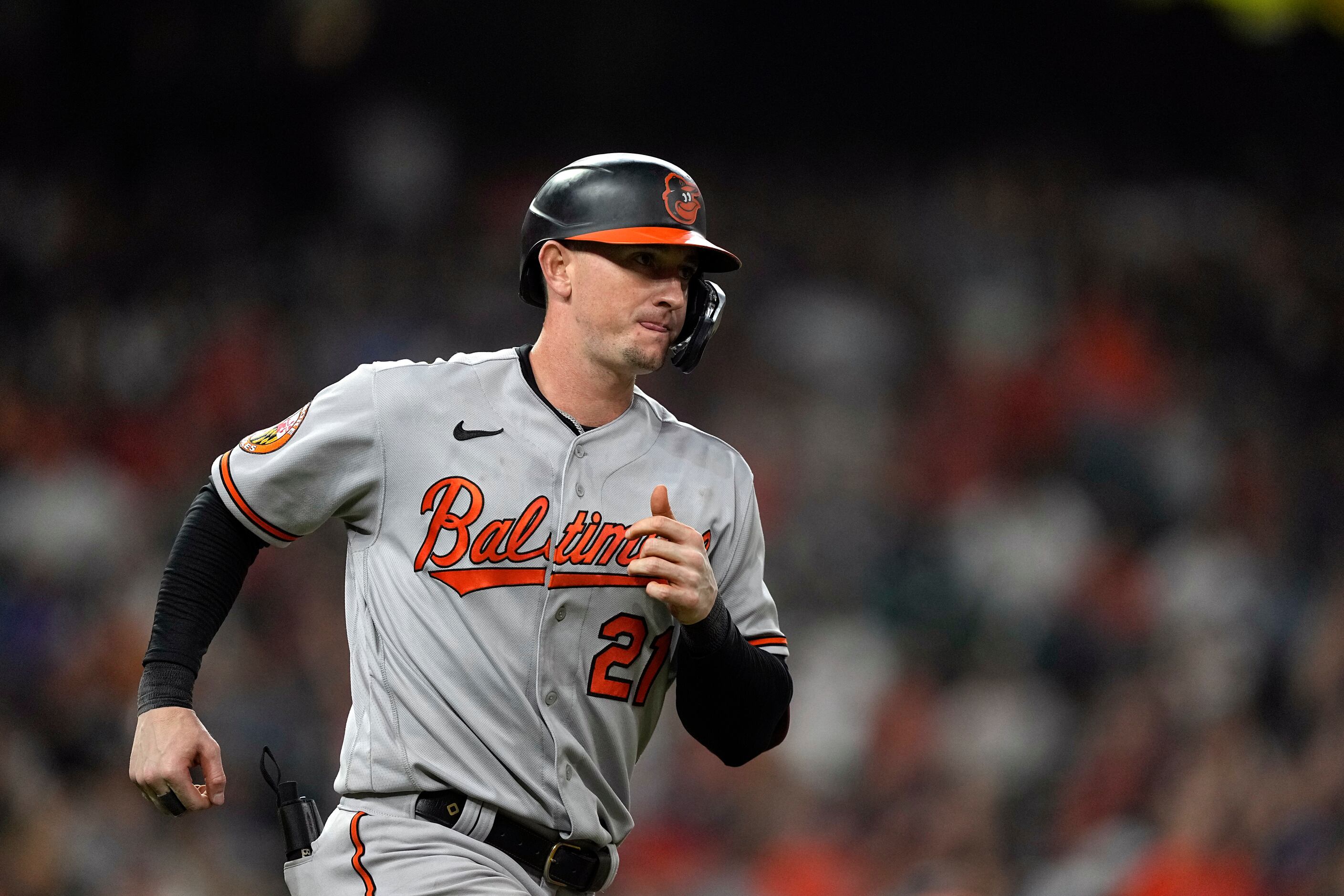 Hays' two homers lead Orioles to 9-5 win over slumping Astros