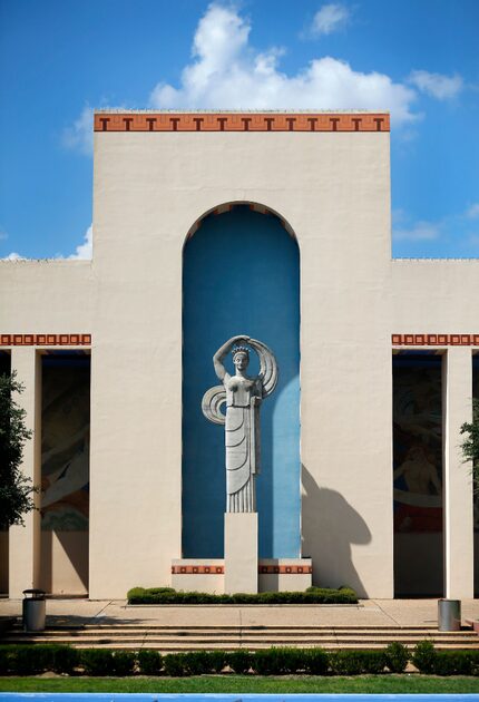 One of sculptor Lawrence Tenney Stevens statues along Dallas Fair Park's Esplanade...