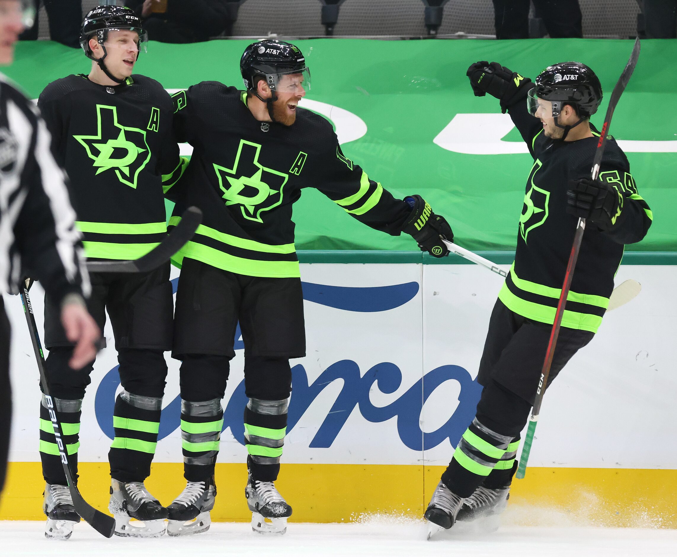 Dallas Stars center Joe Pavelski (16) celebrates his goal with Dallas Stars defenseman Esa...