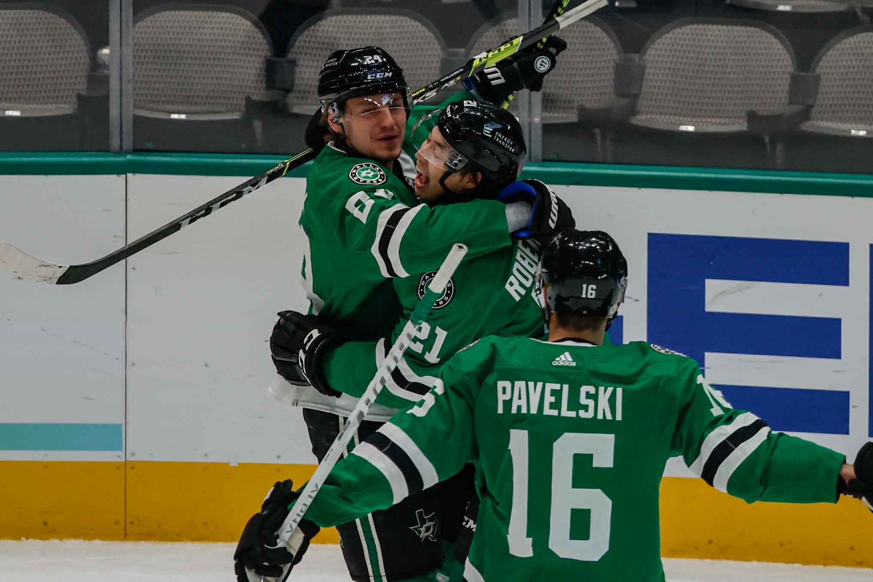 Dallas Stars left wing Roope Hintz (24) celebrates his goal against the Arizona Coyotes with...