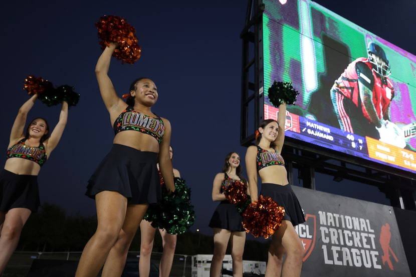 The UT Dallas cheerleaders celebrate a run as the Atlanta Kings play against the Los Angeles...