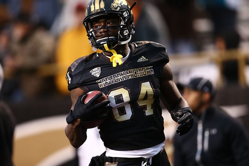 KALAMAZOO, MI - NOVEMBER 25: Corey Davis #84 of the Western Michigan Broncos on the...