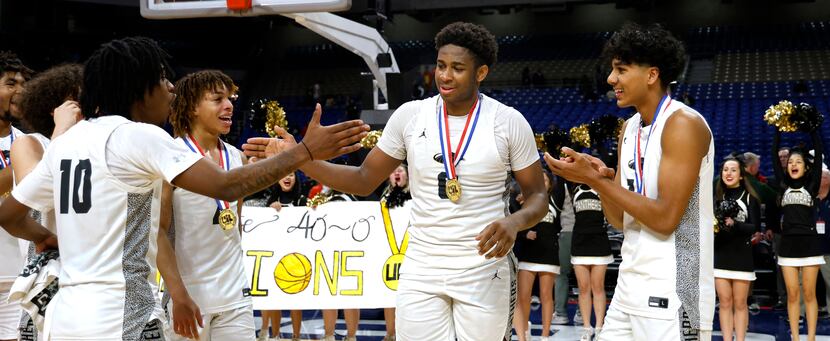 Plano East Dominates Homewood Flossmore in The Throne National Championship Opener
