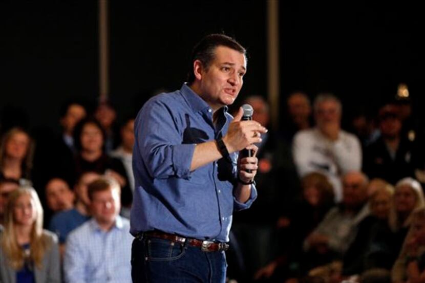  Sen. Ted Cruz stumps Wednesday night in West Des Moines, Iowa. (AP/Paul Sancya)