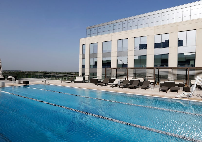 OK, this is not the "Lake Landry" hot tub. Rather, it's the pool at the Cowboys Fit fitness...