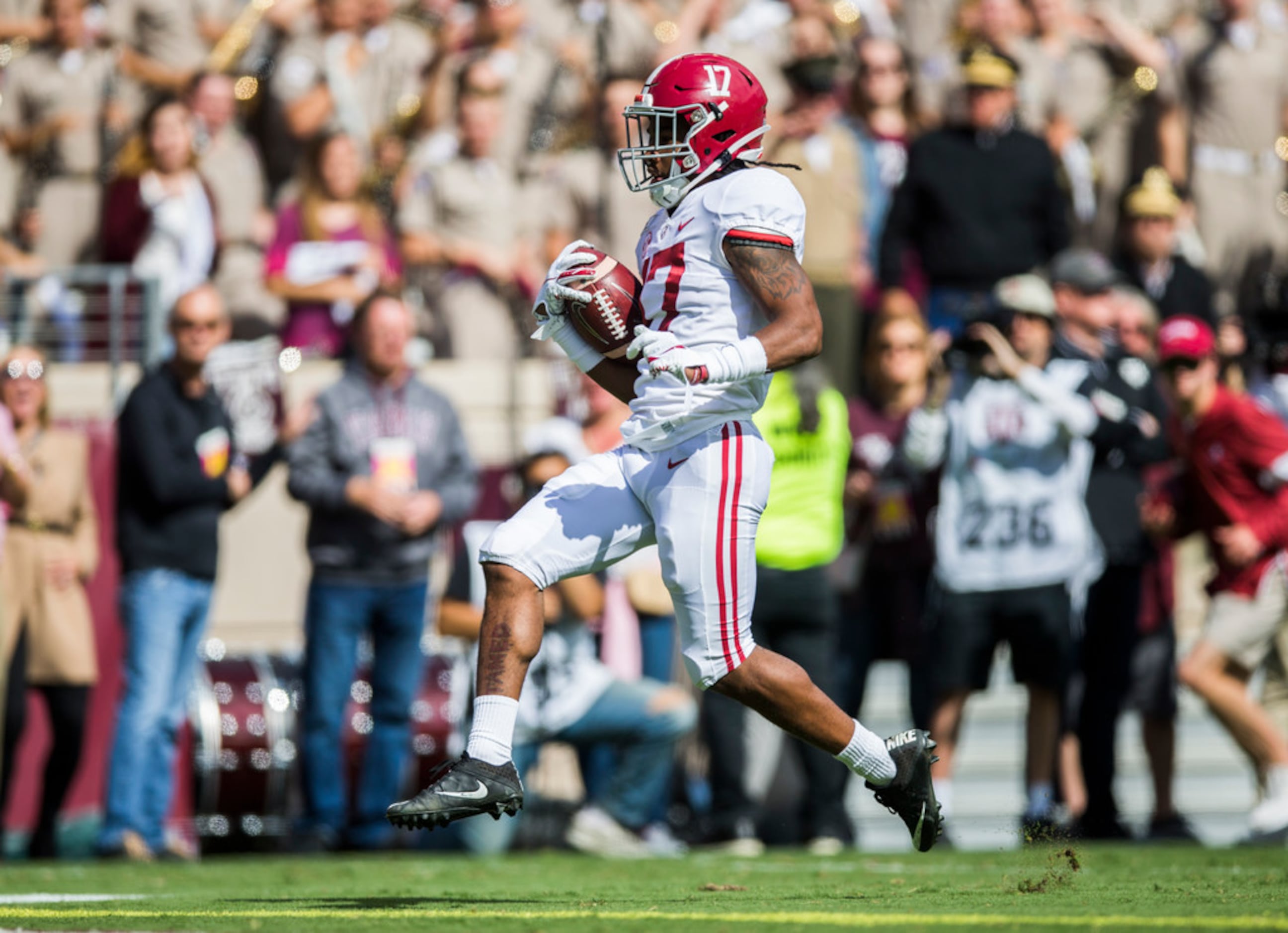 Jaylen Waddle - Football - University of Alabama Athletics