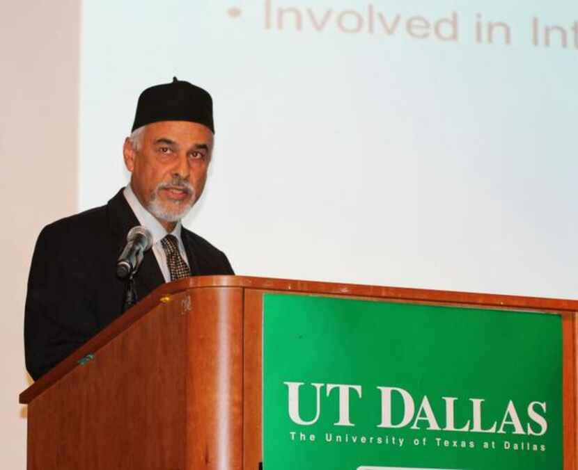 
Suhail Kausar, chapter president of Ahmadiyya Muslim Community Dallas, spoke at the group’s...